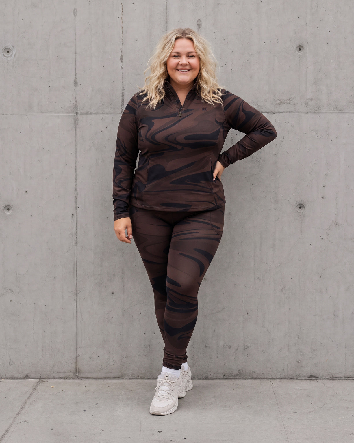 Modell 167 cm, bär XL