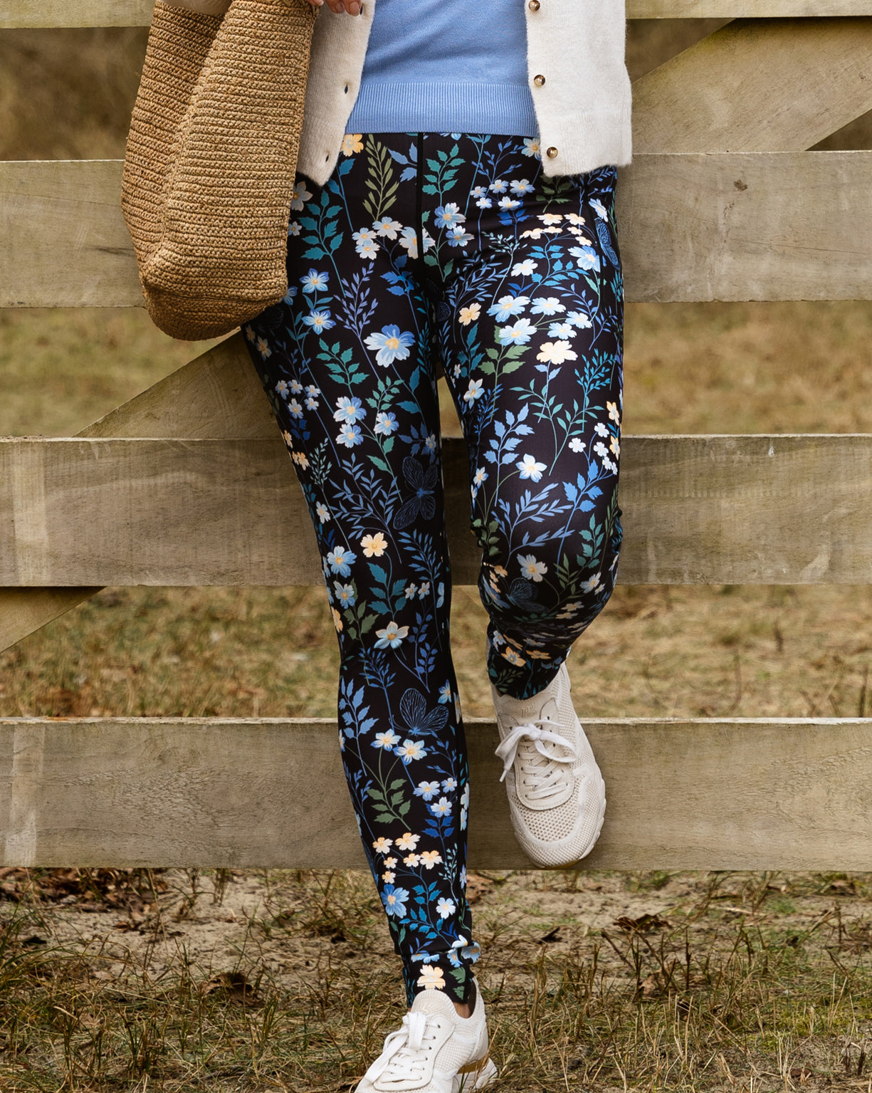 Modell 171 cm, bär L