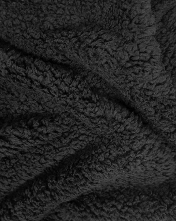 Faye Black Blanket
