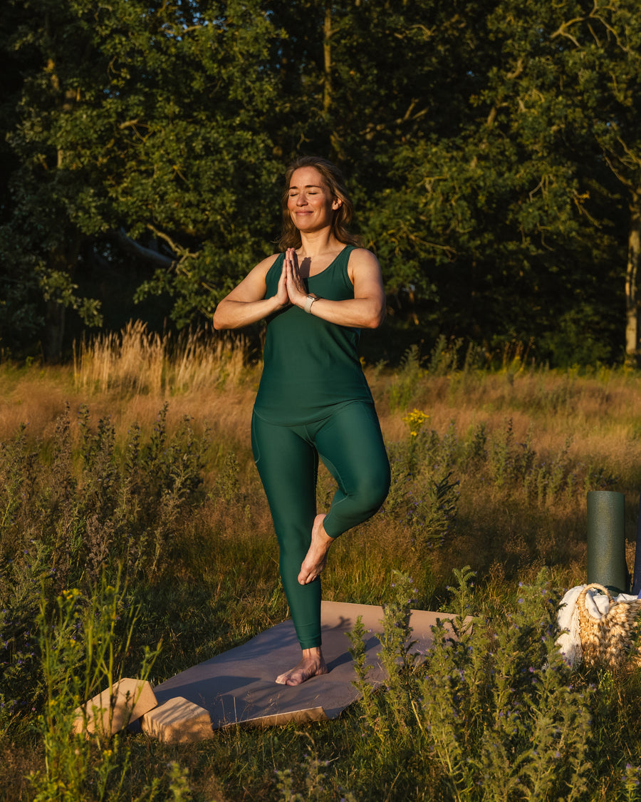 Modell 171 cm, bär M