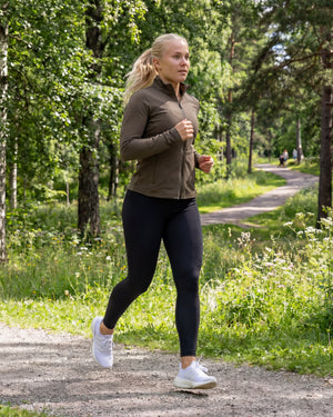 Modell 170 cm, bär S
