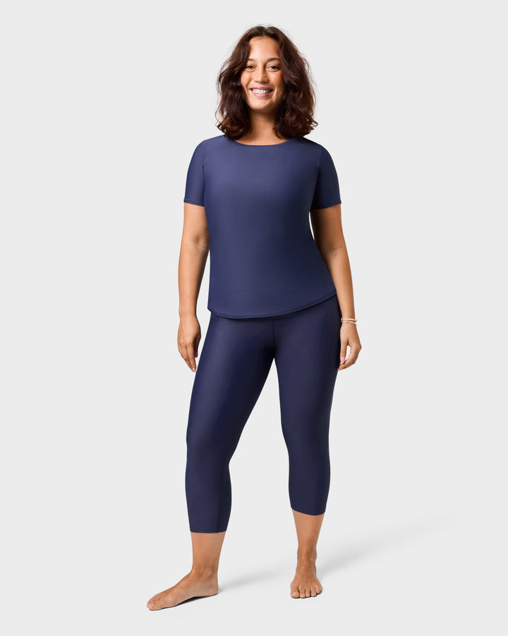 Signature Navy Capri
