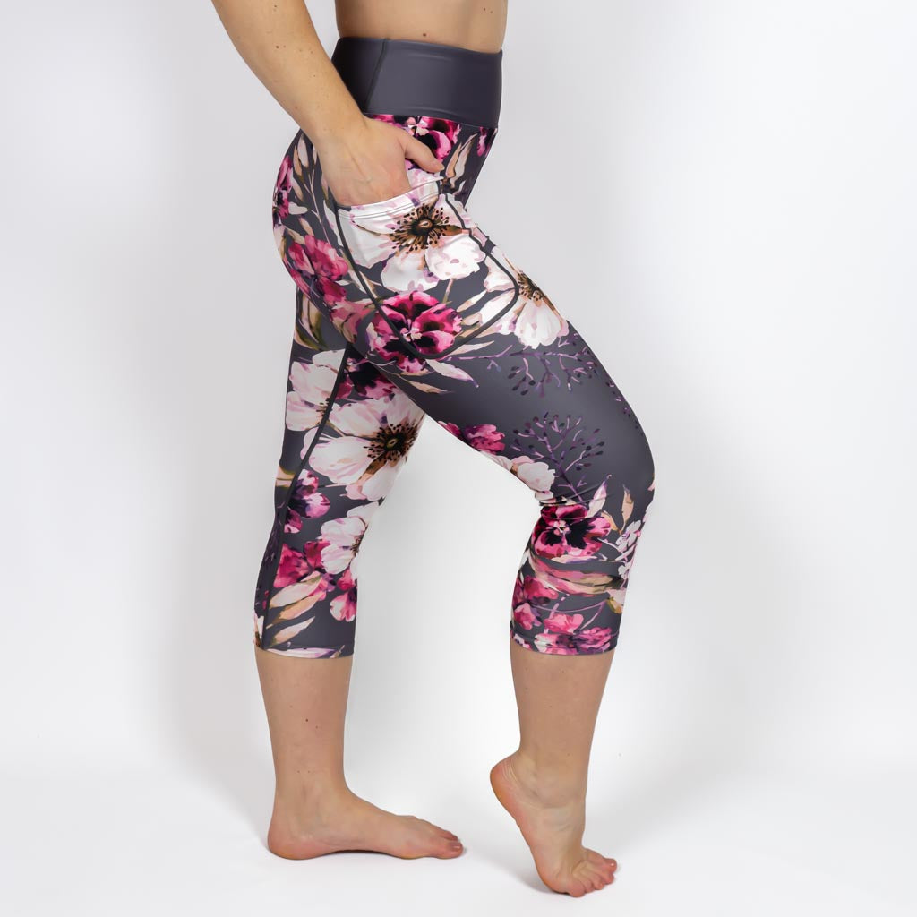 Pearly Floral Capri